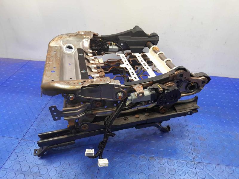 2016 Subaru Legacy Seat Track