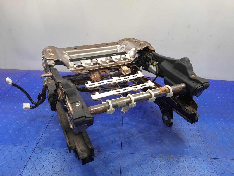 2016 Subaru Legacy Seat Track