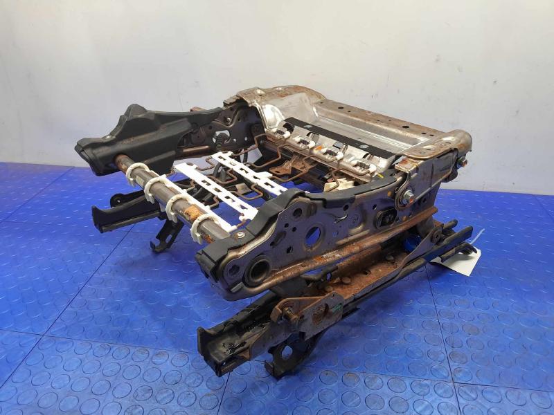 2016 Subaru Legacy Seat Track