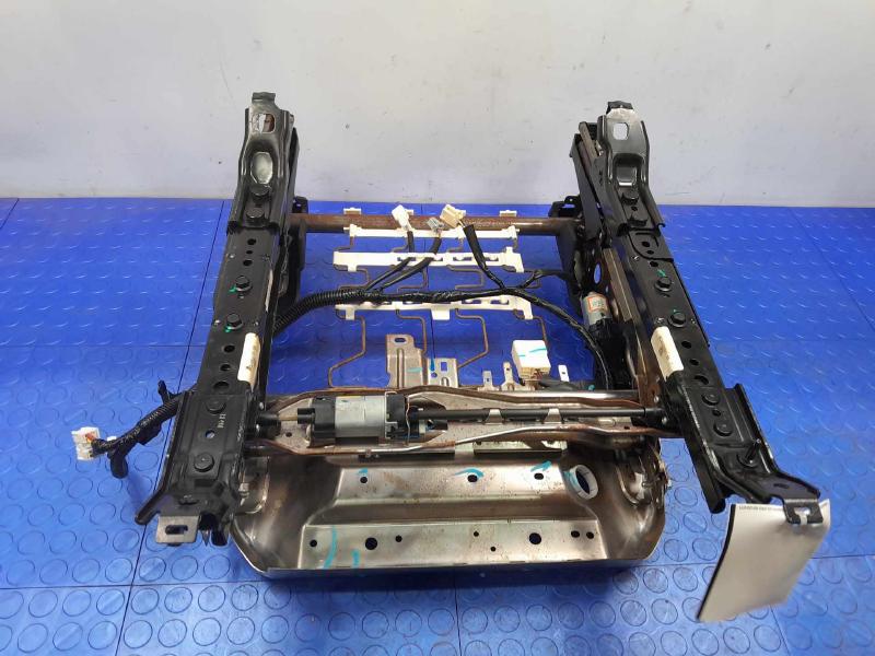 2016 Subaru Legacy Seat Track