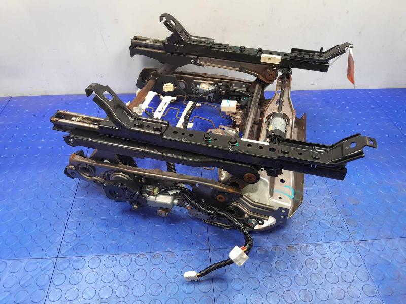 2016 Subaru Legacy Seat Track