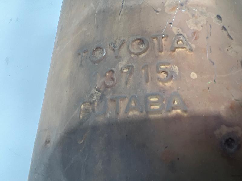 2010 - 2015 Toyota Prius Rear Exhaust Muffler OEM 1743037380