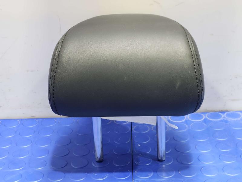 2015 Infiniti Q50 Headrest