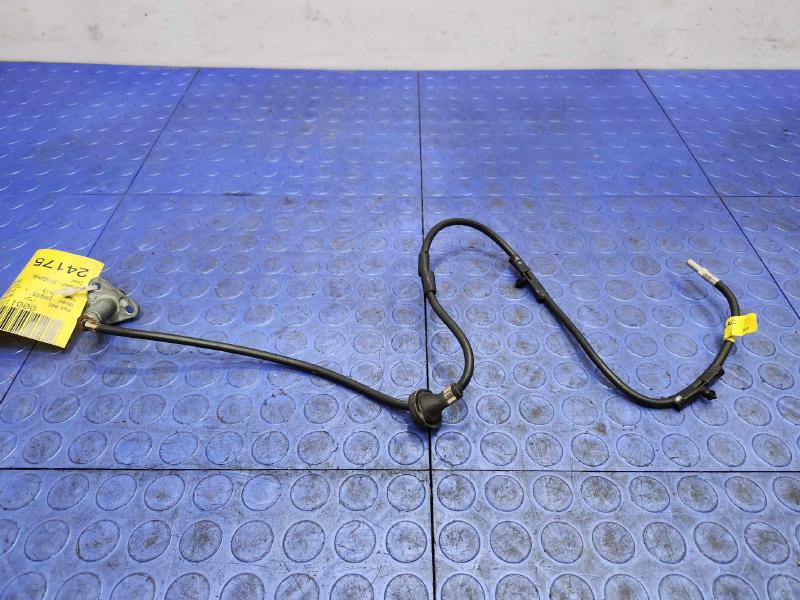 2013 Ford F-350 Super Duty Antenna