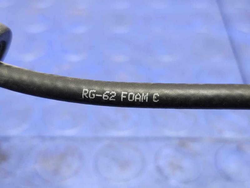 2013 Ford F-350 Super Duty Antenna