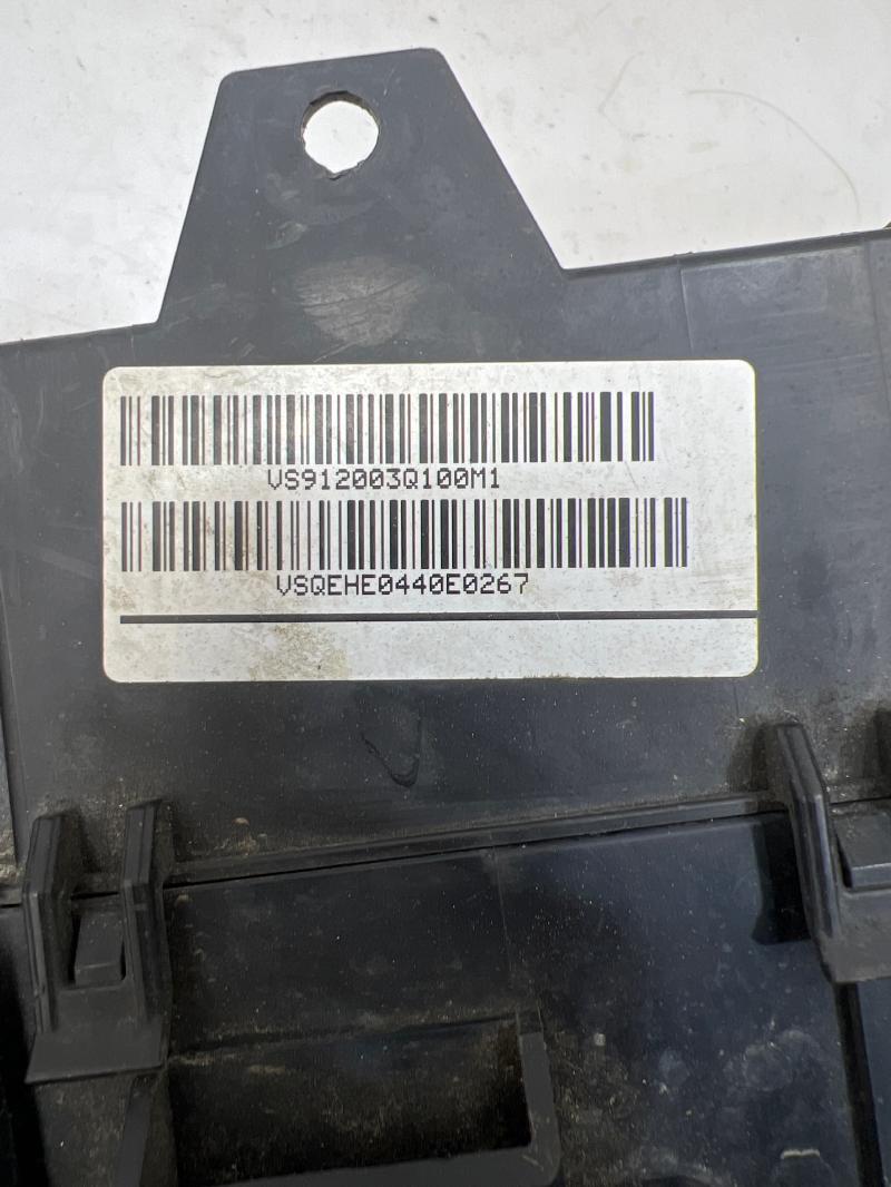 2011 - 2014 Hyundai Sonata 2.4L AT Fuse Box Engine Bay Relay Box OEM 912003Q100