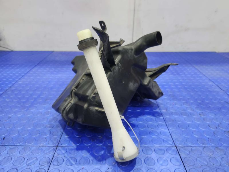 2013-2020 Nissan Pathfinder OEM Windshield Washer Fluid Reservoir Assembly 289103JA0B
