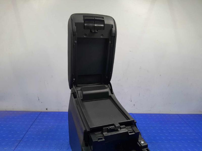 2021 Subaru Legacy Front Console
