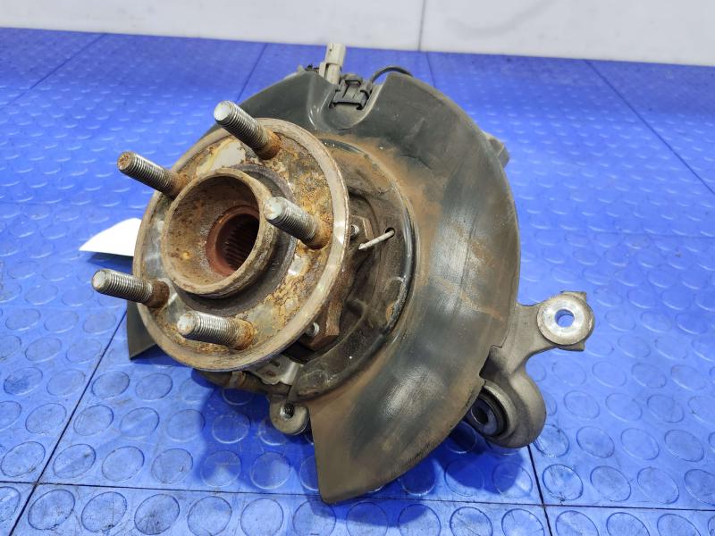 2013 Chrysler 300 Rear Knuckle/Stub Axle