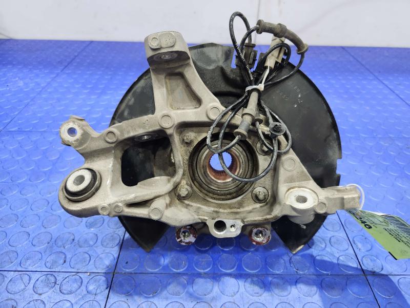 2013 Chrysler 300 Rear Knuckle/Stub Axle
