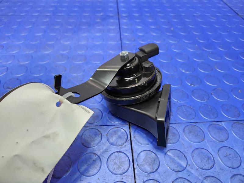 2024-2025 Buick Envista Low Note Horn Assembly Genuine OEM Part 60005507