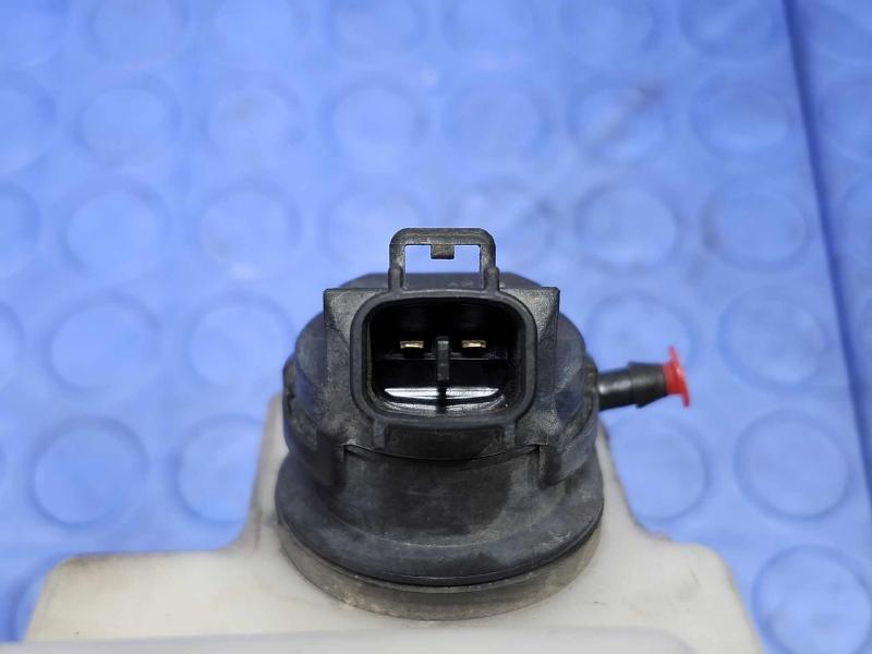 2008 Lexus RX400 Hybrid Washer Bottle