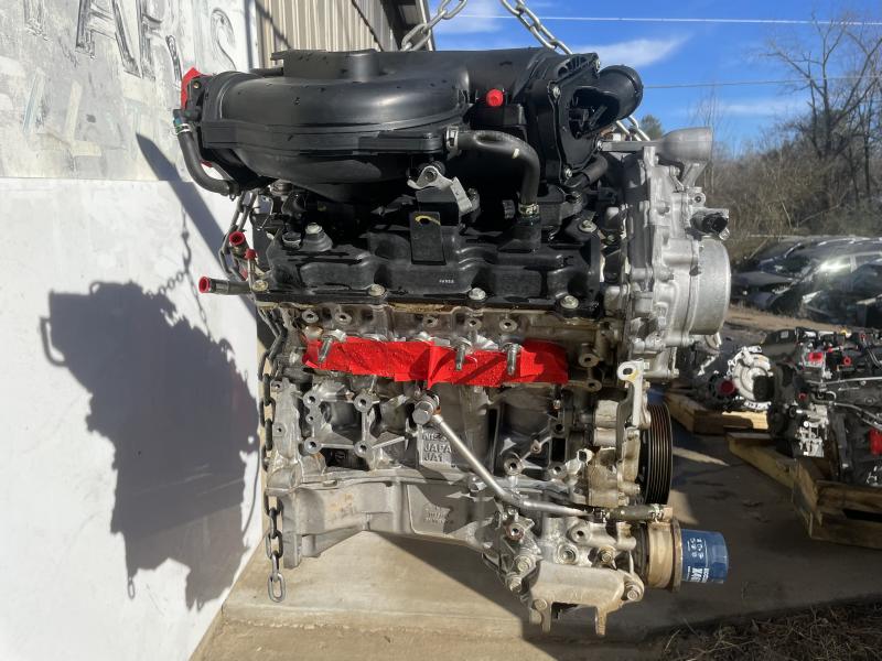 2015 Nissan Pathfinder Engine Assembly/Motor
