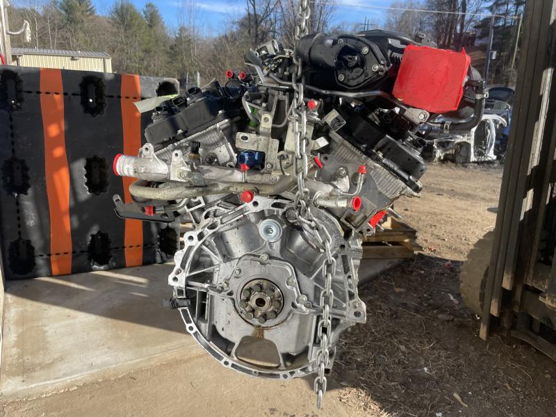 2015 Nissan Pathfinder Engine Assembly/Motor