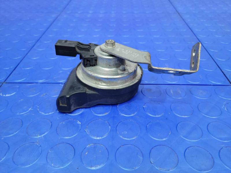2009-2017 Volkswagen Tiguan High Note Horn Assembly Genuine OEM 5N0951223A