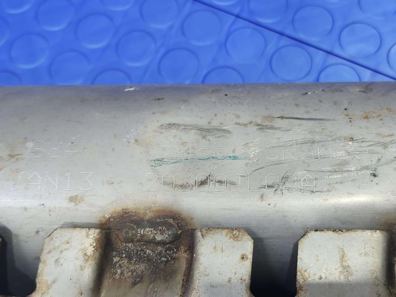 2013 Infiniti FX35 Muffler
