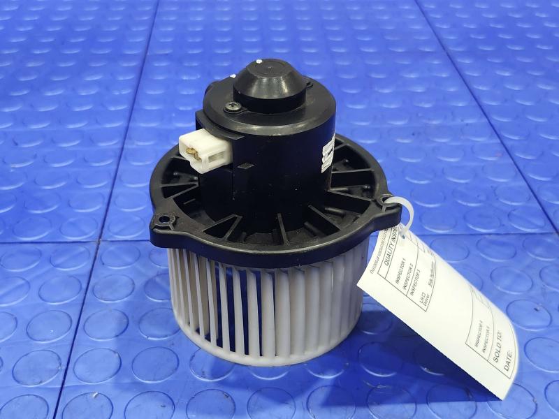 2011 Kia Sorento Blower Motor