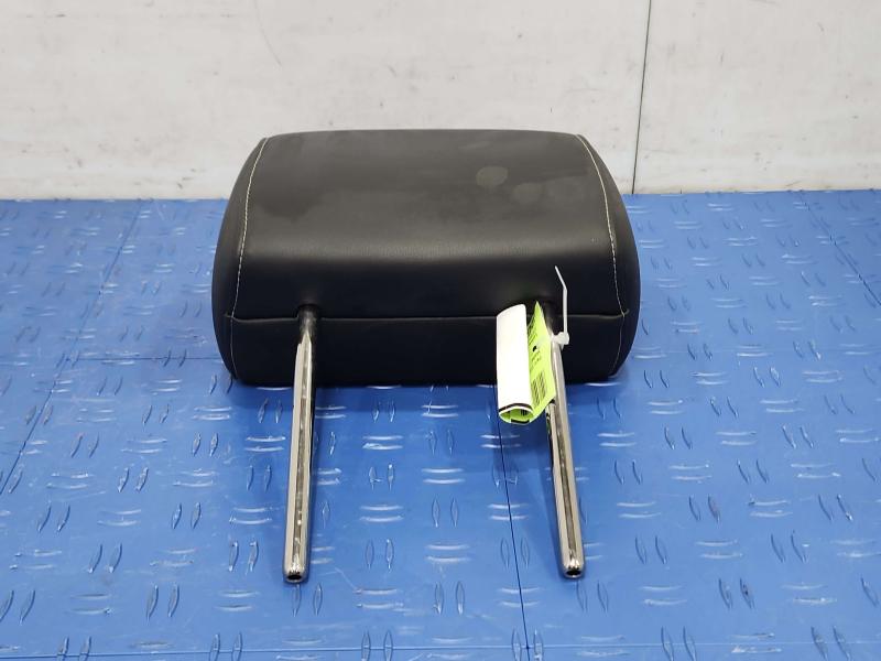 2015 Chevrolet Tahoe Headrest