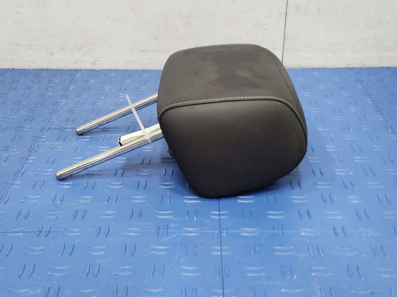 2015 Chevrolet Tahoe Headrest