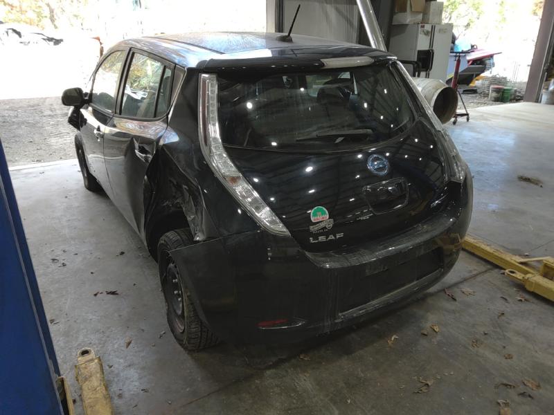 2015 Nissan Leaf Center Pillar