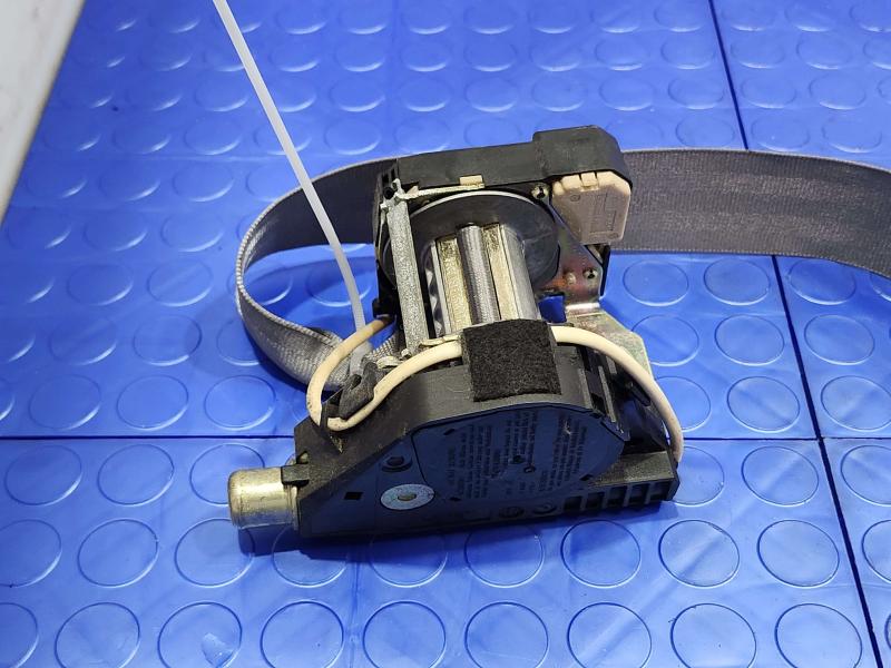 2005 Volkswagen Jetta Front Seat Belt