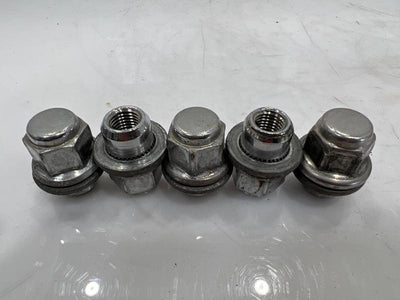2010 Toyota Prius Lug Nuts