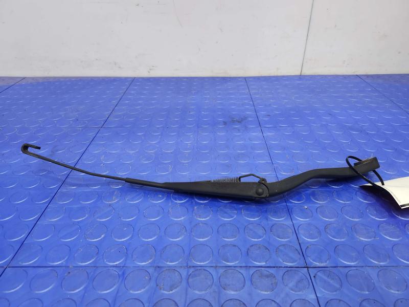 2012 Jeep Liberty Wiper Arm