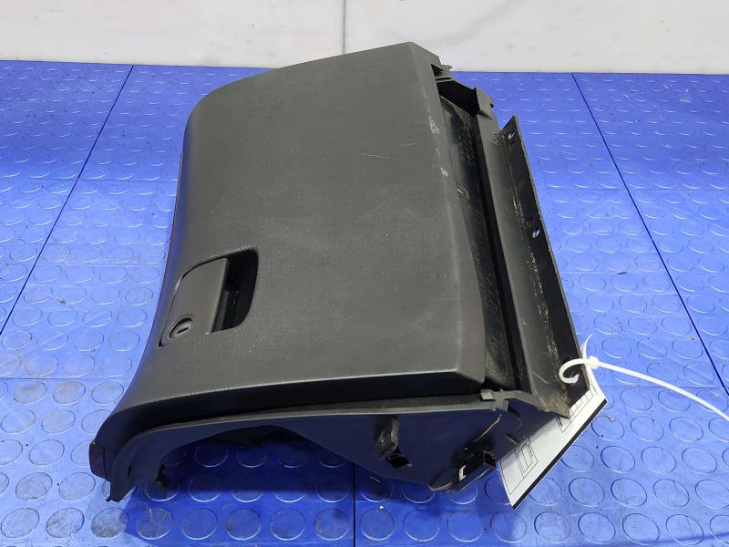 2008 Subaru Legacy Glove Box