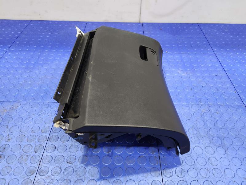 2008 Subaru Legacy Glove Box