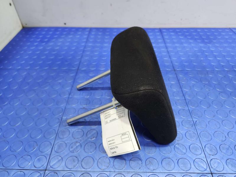 2016 Nissan Rogue Headrest