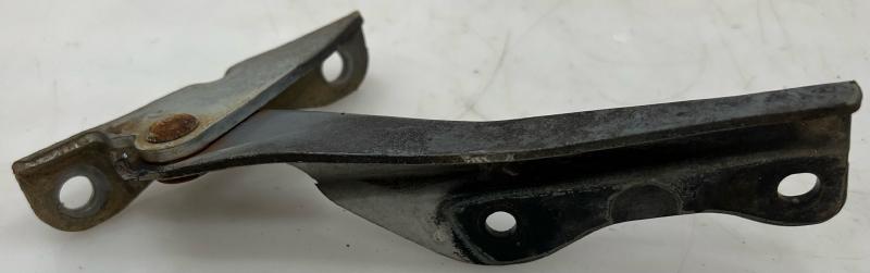 2002 - 2007 Subaru Impreza Hood Hinge LH Driver Side OEM 57260AE030