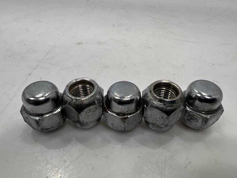 2015 Nissan Altima Lug Nuts