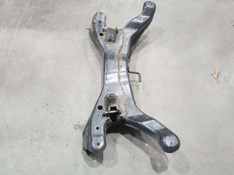 2009 Chevrolet Malibu Crossmember/Cradle/Undercarria