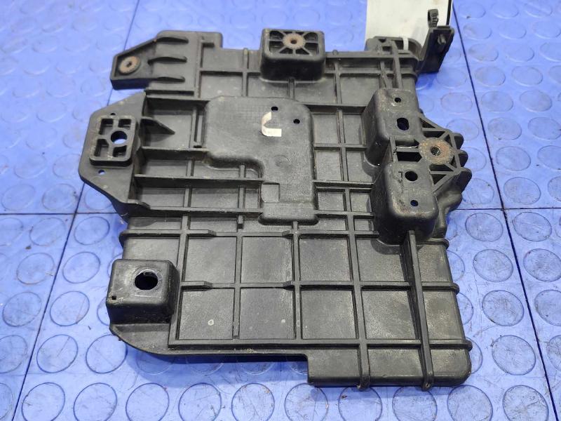 2012-2014 Hyundai Veloster Battery Tray Carrier Genuine OEM Part 371502V000