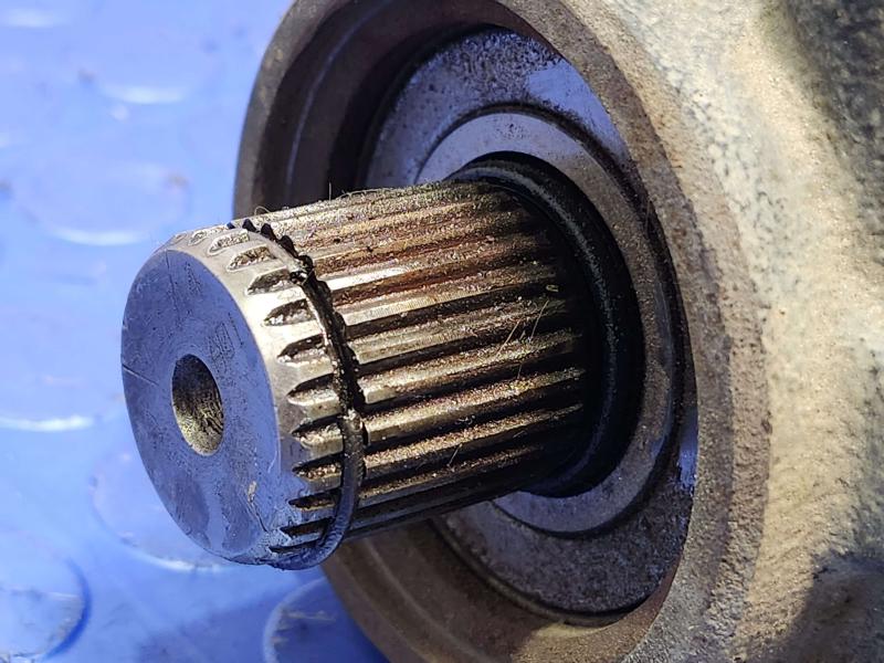 2016 Kia Sedona Axle Shaft