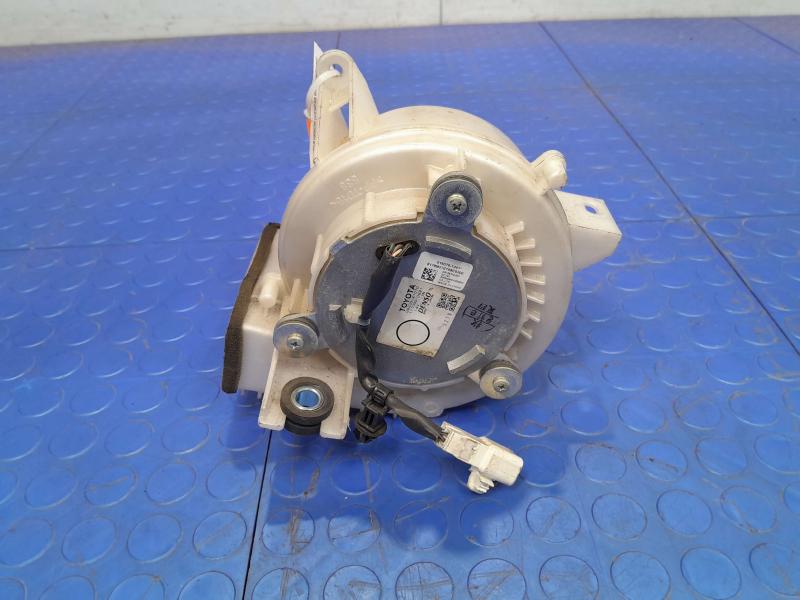 2010-2015 Toyota Prius Rear Hybrid Battery Cooling Fan Motor Assembly OEM G923047070