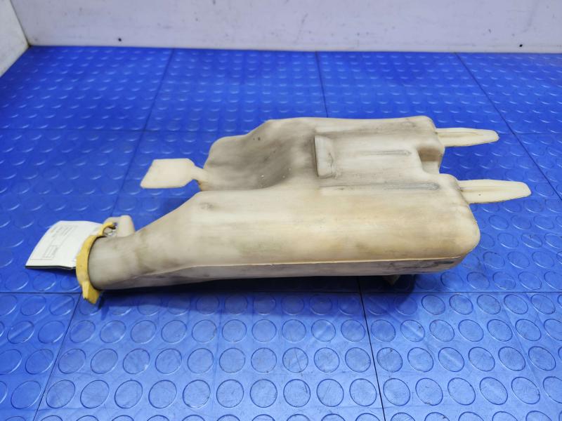 2002 Dodge Ram 1500 Washer Bottle