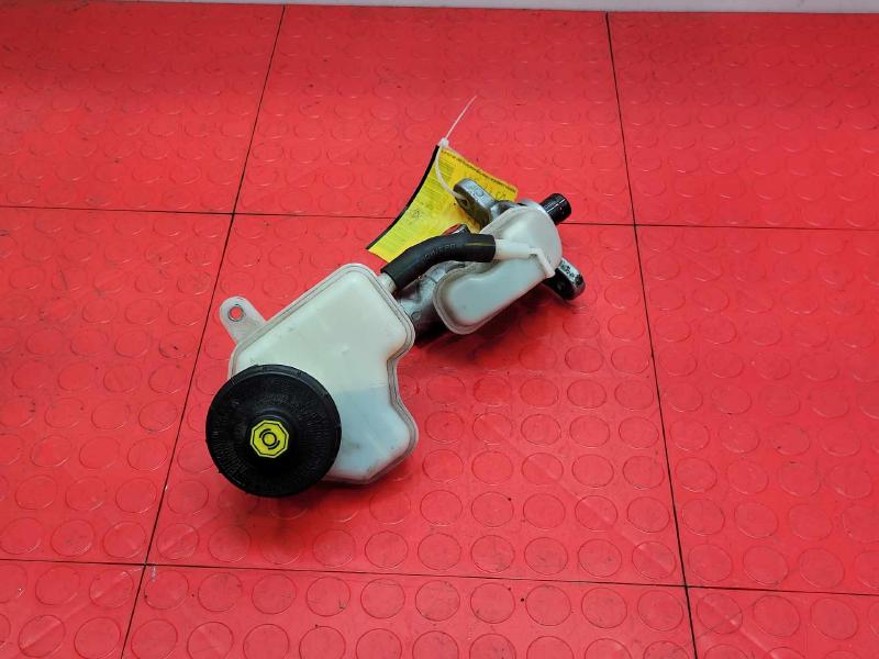 2012-2016 Honda CR-V FWD Brake Master Cylinder Assembly OEM 46101T0B305
