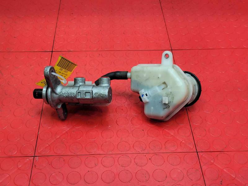 2012-2016 Honda CR-V FWD Brake Master Cylinder Assembly OEM 46101T0B305