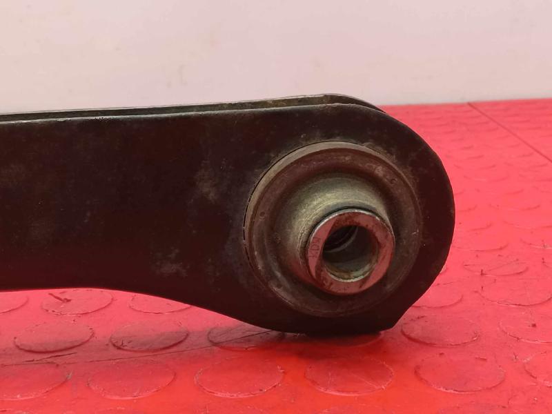 2016 Chrysler 200 Lower Control Arm Rr