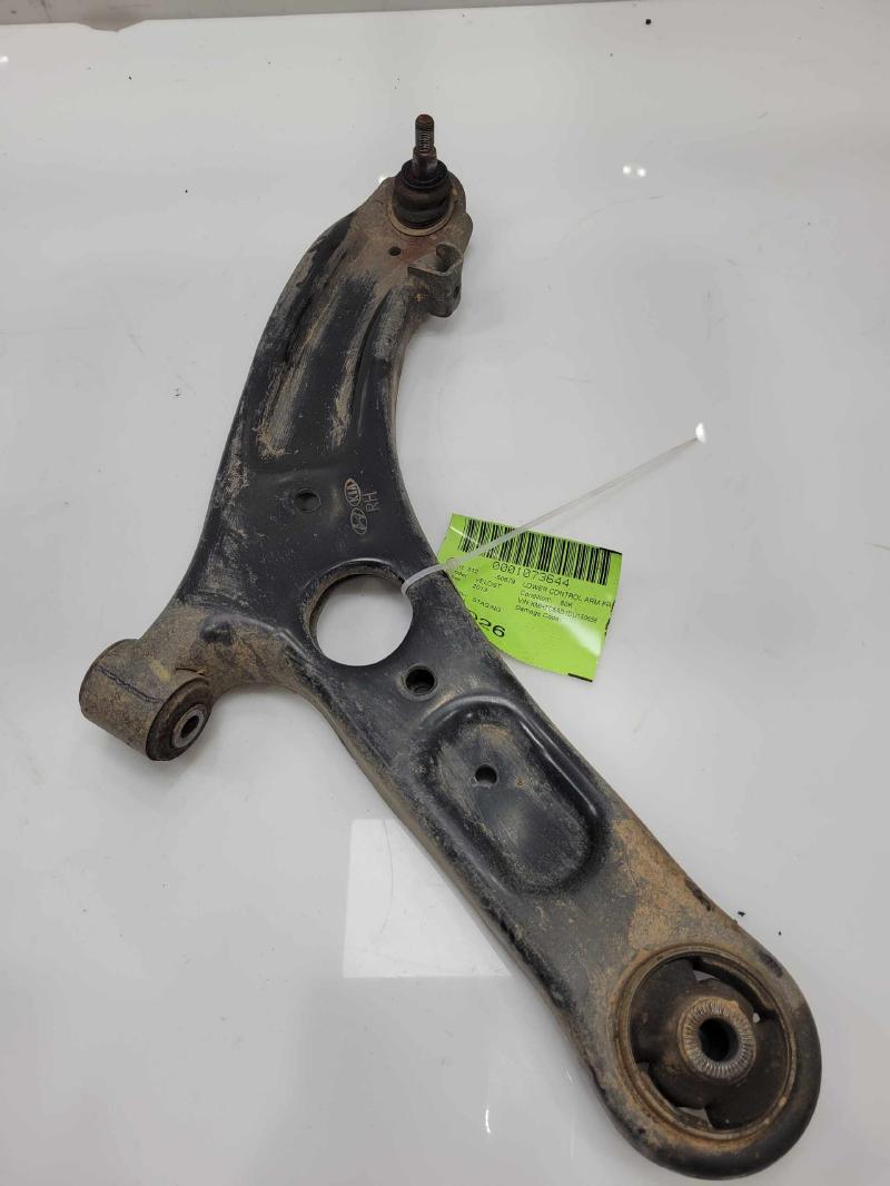 2013 Hyundai Veloster Lower Control Arm Front