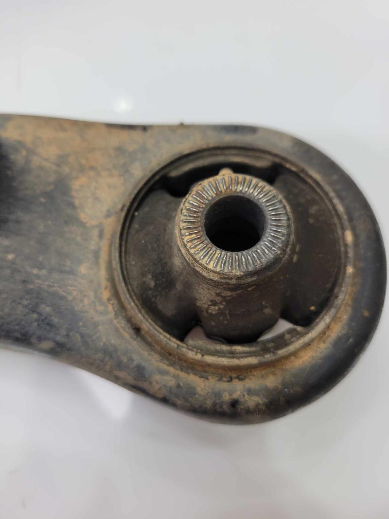 2013 Hyundai Veloster Lower Control Arm Front
