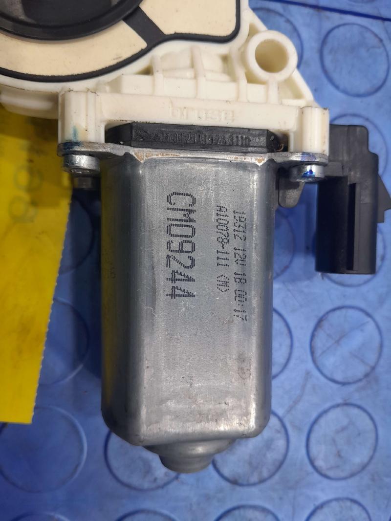 2013 Jeep Wrangler Power Window Motor
