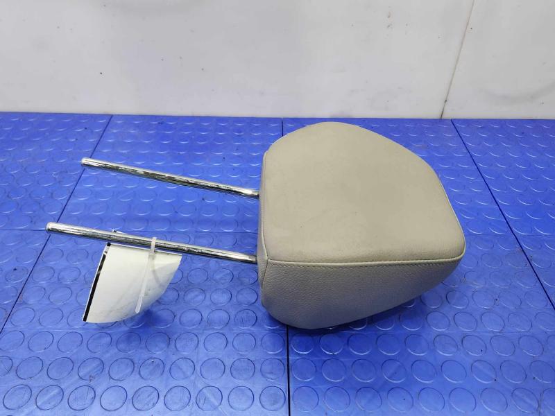 2012 Hyundai Veloster Headrest