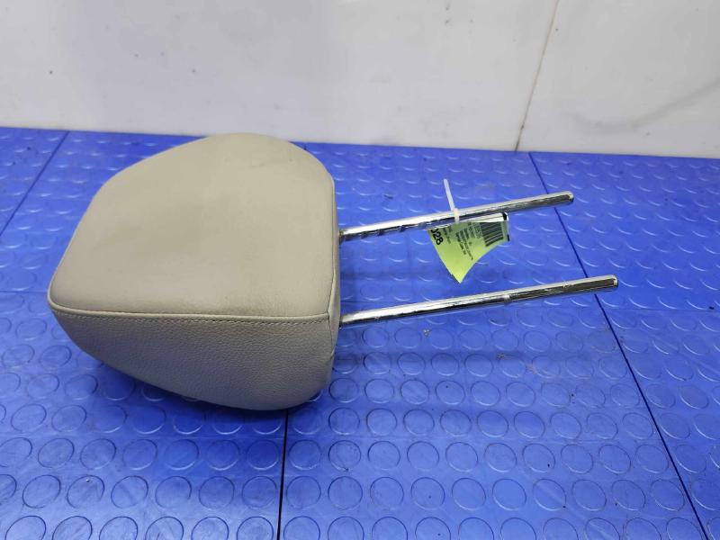 2012 Hyundai Veloster Headrest