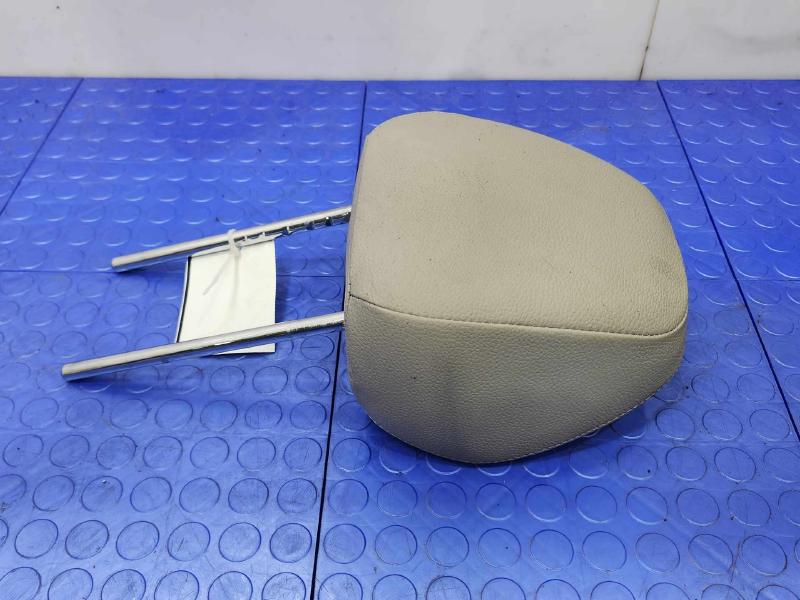2012 Hyundai Veloster Headrest