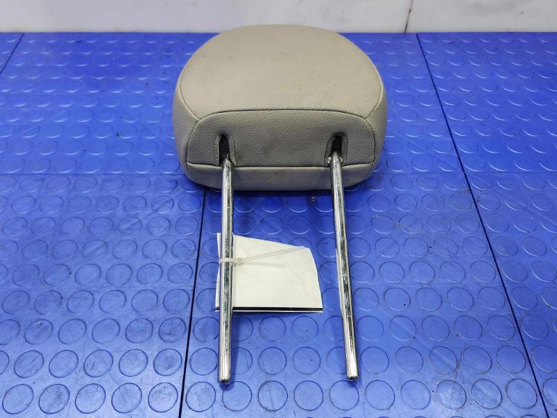 2012 Hyundai Veloster Headrest