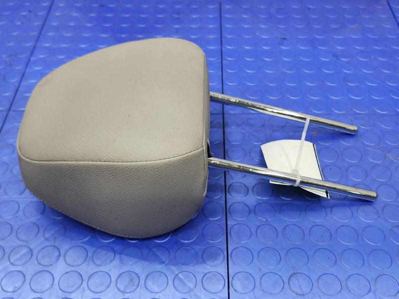 2012 Hyundai Veloster Headrest