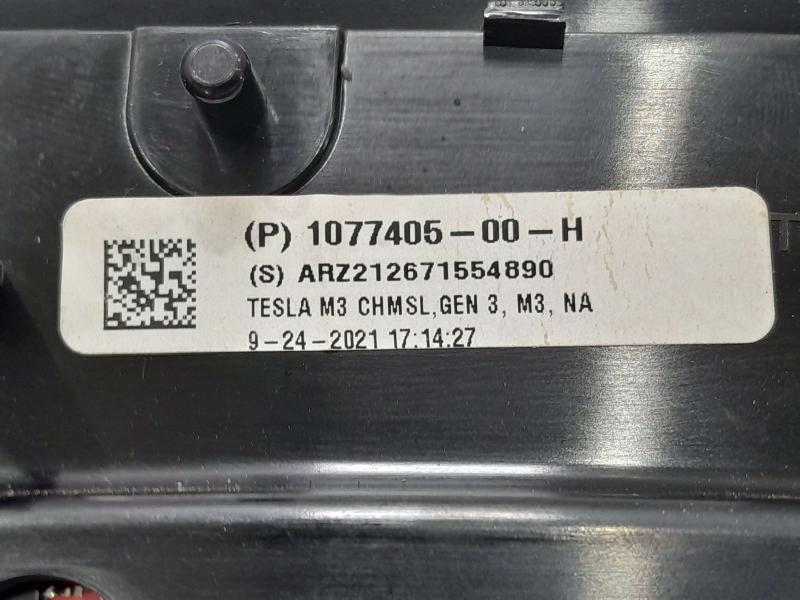 2021 Tesla Model 3 3Rd Brake Light Avoidance Lamp