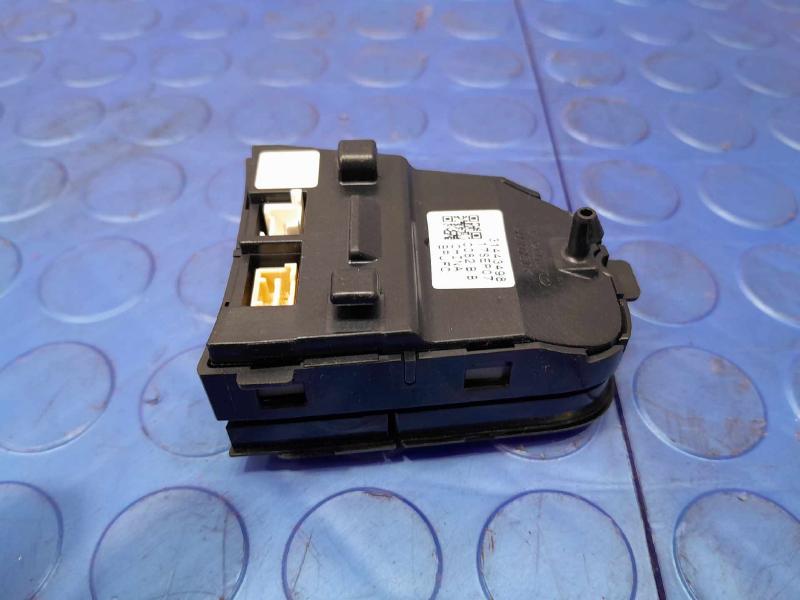2018 Volvo S90 Combination Switch